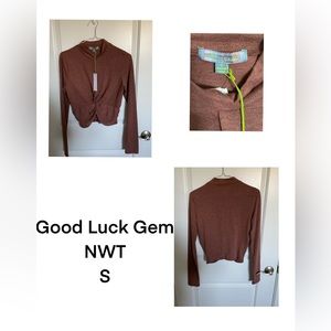 GOOD LUCK GEM/ NWT / NORDSTROM/ LS KEY HOLE OPEN FRONT/ S